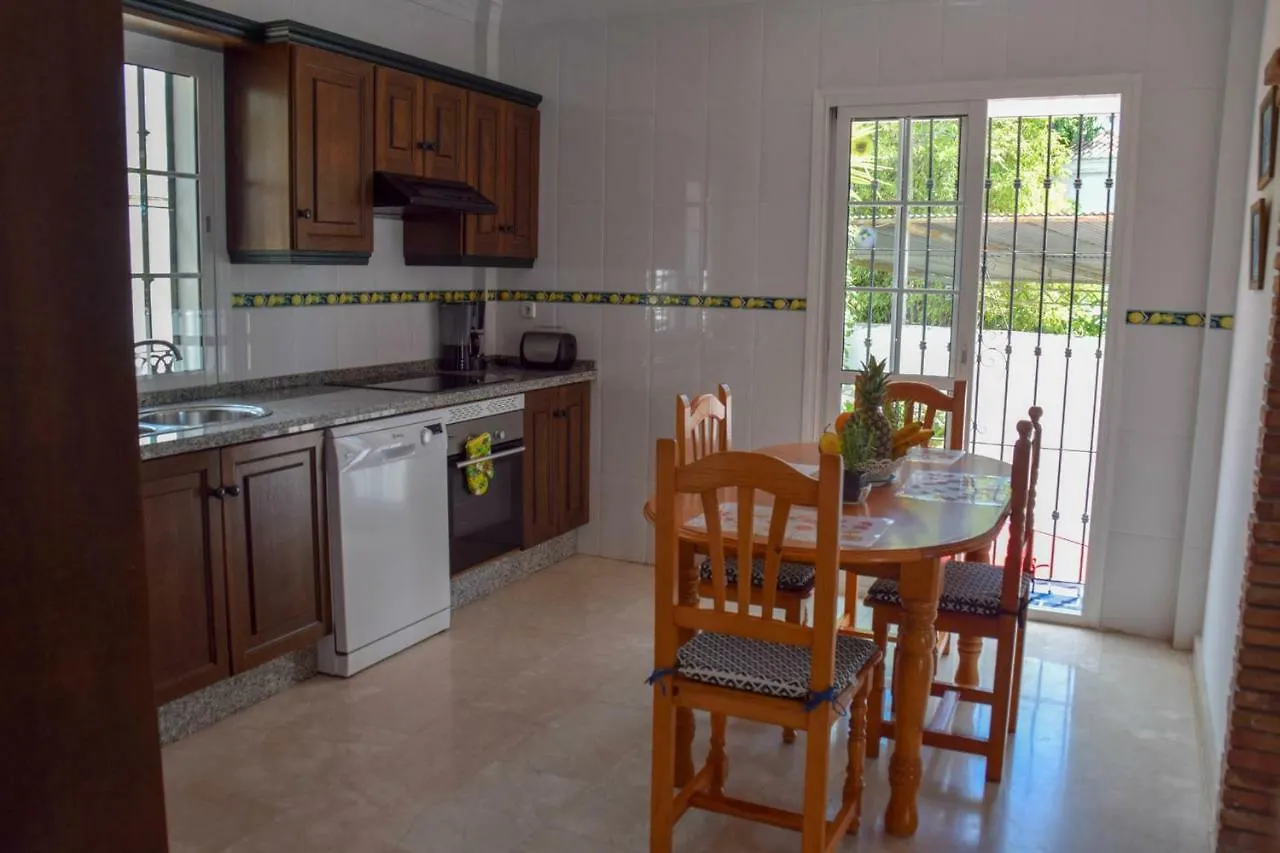 Nerja Paradise Rentals - Villa Flamingo